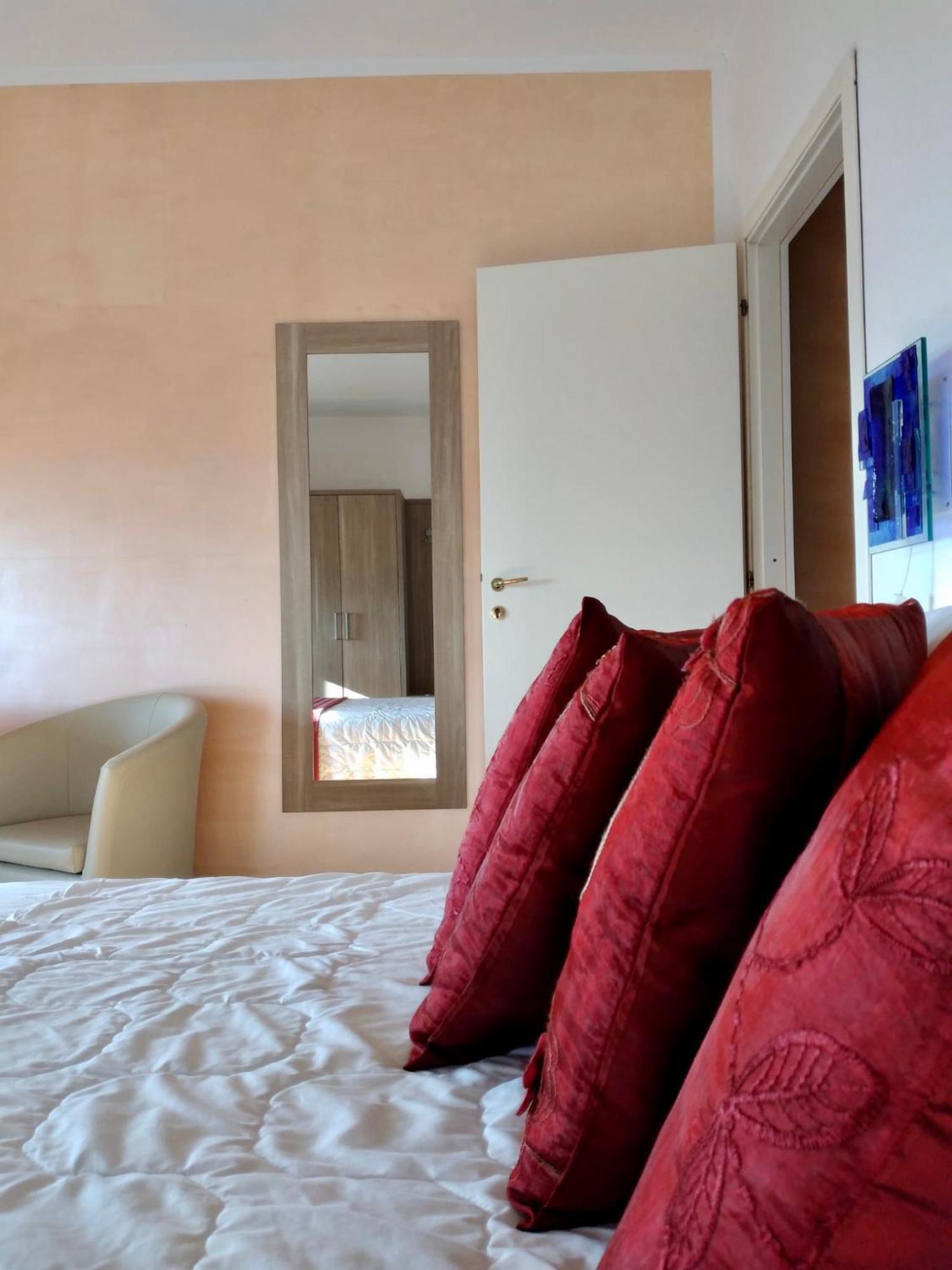 Hotel Astoria Fermo Bagian luar foto