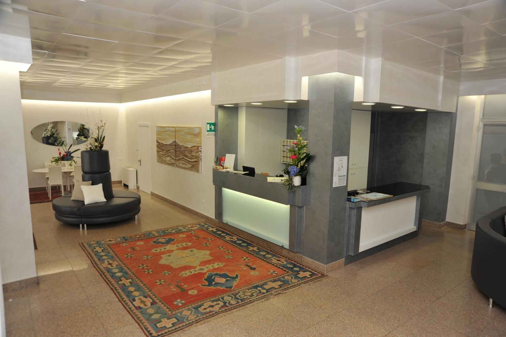 Hotel Astoria Fermo Bagian luar foto